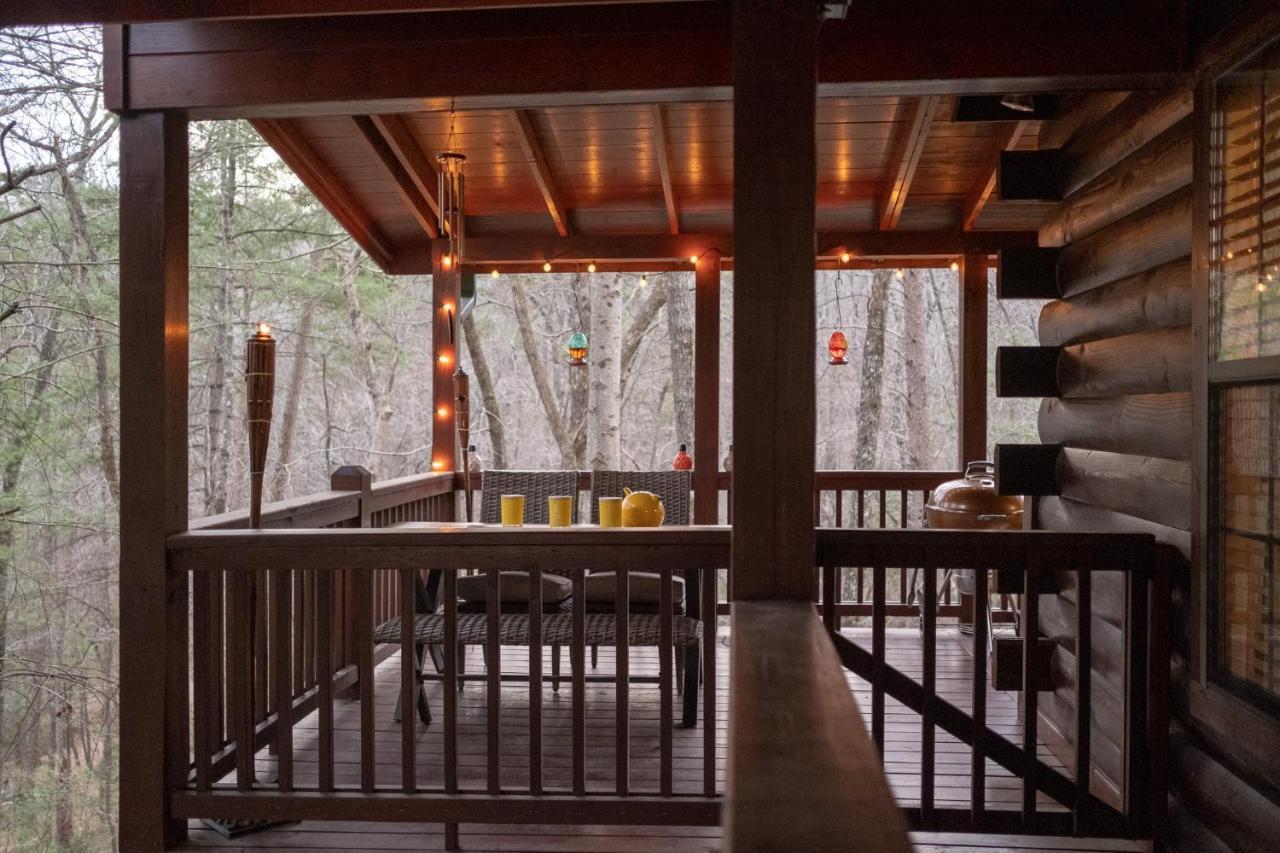 הוילה בלו רידג' Three Dog Night - Pet-Friendly Cabin With Hot Tub מראה חיצוני תמונה